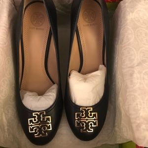 NIB Tory Burch Melinda Wedges